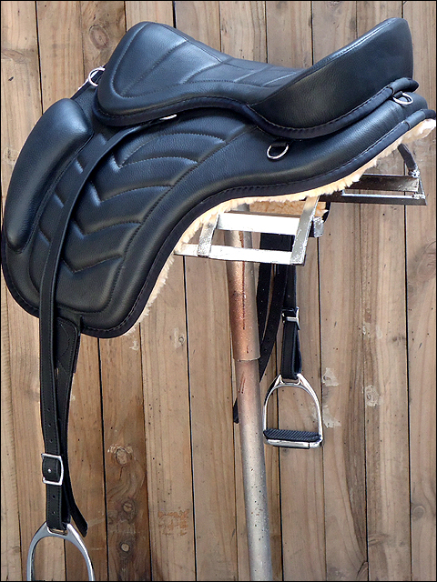 TE908-A HILASON ENGLISH TREELESS ENDURANCE BLACK TRAIL PLEASURE SADDLE 17